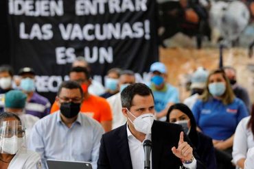 ¡ASÍ ES! Guaidó dice que si Maduro se empecina en conseguir una marca de vacuna retrasará la vacunación en el país