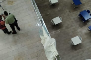 ¡ÚLTIMA HORA! Reportan que un hombre saltó del último piso del C.C. Millenium en Caracas este #14Abr (+Fotos sensibles)