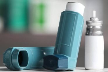 ¡ENTÉRESE! En Reino Unido comprobaron que inhalador para el asma acorta el tiempo de recuperación en pacientes con coronavirus al ser usado en etapas tempranas