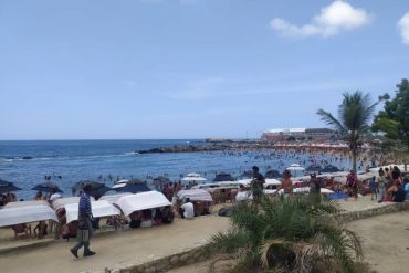 Niño de cuatro años murió por inmersión tras ser revolcado por una ola en playa de Vargas