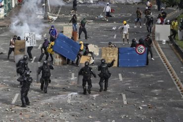 ¡LE CONTAMOS! Manifestaciones durante el Día de la Independencia en Colombia dejó más de 20 detenidos y 21 policías heridos