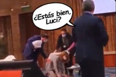 ¡ESO DOLIÓ! ¿»Estás bien, Lucy?»: La aparatosa caída de una silla que sufrió la vicepresidenta de Colombia (+Video y reacciones en redes)