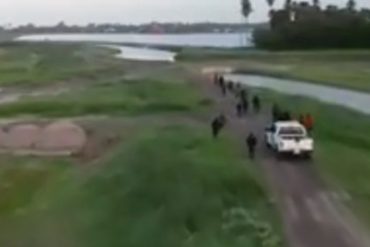 ¡LE CONTAMOS! Un grupo de migrantes venezolanos se entregó a las autoridades tras cruzar a pie la frontera de EEUU (+Video)