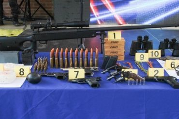 ¡VEA! Un gran arsenal de armas, granadas además de drogas fueron incautados durante operativo de las FAES en La Vega (+Fotos que dan miedo)