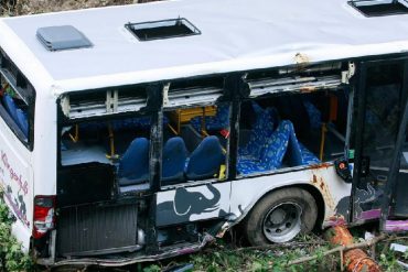 ¡QUÉ FUERTE! Reportan 17 fallecidos en un trágico accidente de tránsito en Perú: El conductor era venezolano