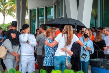 ¡QUÉ FUERTE! El sentido testimonio de un hombre que espera noticias de sus familiares tras el derrumbe de edificio en Miami: “No sabemos nada”