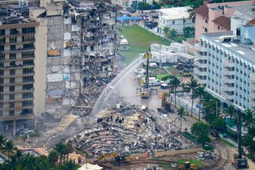¡SEPA! La teoría conspirativa que vincula un ejercicio militar cerca de Florida con el derrumbe del edificio en Miami: “Van a comprobarlo”