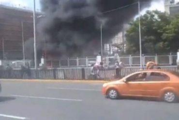 ¡TERRIBLE! Reportan un fuerte incendio a la altura de la avenida Bolívar de Caracas