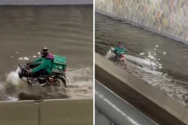 ¡MÍRELO! Motorizado de Yummy se hace viral en redes por maniobrar en la avenida Libertador de Caracas inundada por las fuertes lluvias (+Video)