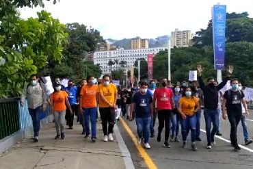 ¡MIRE! Estudiantes protestaron contra del régimen a las afueras de Miraflores este #24Jun (+Video)