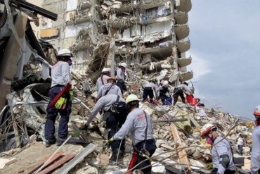 ¡VIVIÓ PARA CONTARLO! Sobreviviente contó cómo logró bajar 6 pisos antes de que se derrumbara el edificio en Miami: “Algo me dijo, tienes que correr”