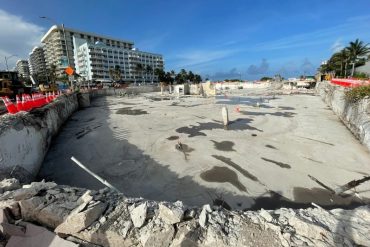 ¡VEA! “Es ahora casi un pozo vacío”: así se encuentra la zona cero donde colapsó el edificio en Surfside (+Fotos)