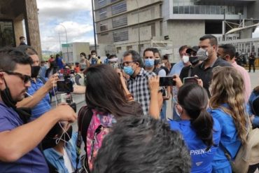 ¡ÚLTIMA HORA! Aseguran que Javier Tarazona fue trasladado a sede del Sebin en Plaza Venezuela (activistas protestan en el lugar)