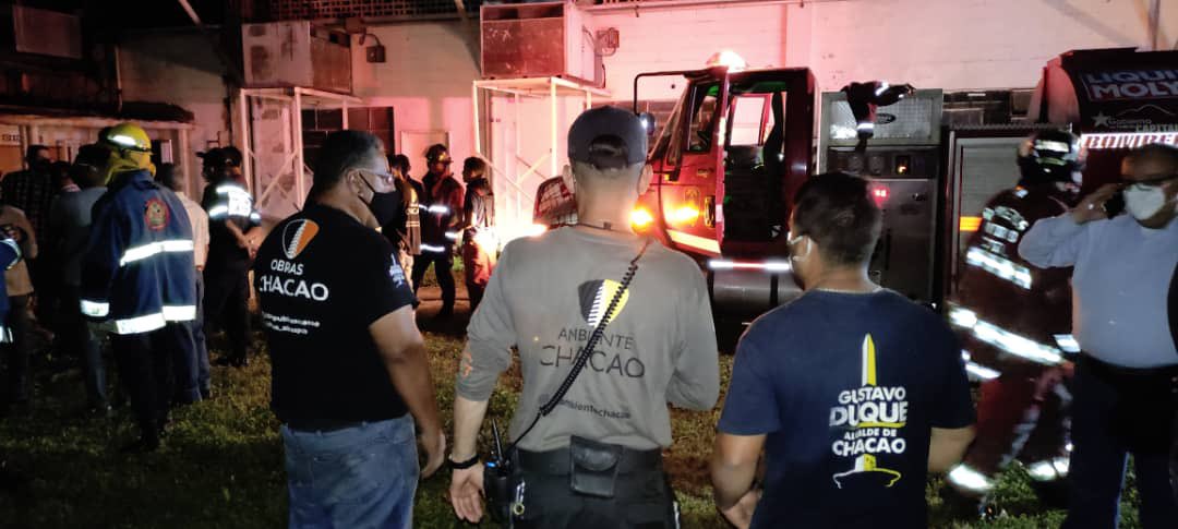 ¡QUÉ FUERTE! Las Impresionantes Imágenes Del Incendio En La Escuela De ...