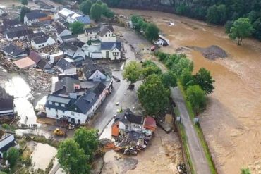 ¡IMPACTANTE! Los impresionantes videos de las peores inundaciones en décadas que han enfrentado Alemania y Bélgica: reportan más de 60 muertes