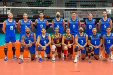 ¡INSÓLITO! Esposas y familiares de jugadores de la selección venezolana de Voleibol tuvieron que diseñar uniformes de práctica del equipo por falta de apoyo