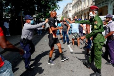 ¡LO MÁS RECIENTE! EEUU sancionó a los «Boinas Rojas» de Cuba y a dos altos funcionarios por la represión impulsada por régimen de Miguel Díaz-Canel