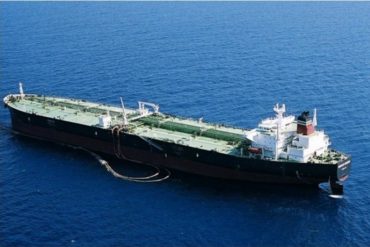 ¡ALARMANTE! Petróleo de Venezuela e Irán se estaría acumulando frente a las costas de Singapur, según Bloomberg