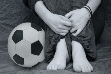 Niño murió tras recibir un balonazo en el pecho mientras jugaba fútbol en su colegio