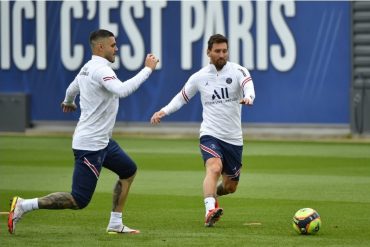 ¡VEA! Difunden imágenes de uno de los rituales de Leo Messi antes de un entrenamiento con el PSG (+Video)