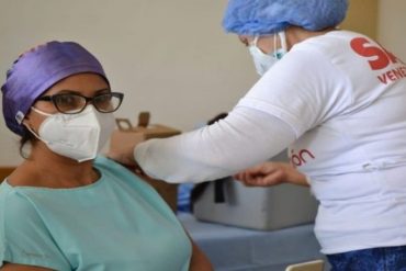 ¡DEBE SABER! Academia Nacional de Medicina dice que apenas el 14,9 % de venezolanos están completamente vacunados contra el covid-19