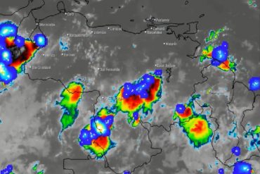 ¡IMPORTANTE! Inameh reportó descargas eléctricas en varios estados del país durante la madrugada de este #11Ago (+Videos)