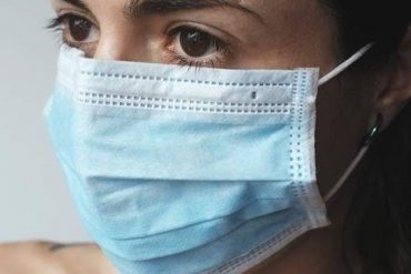 ¡ATENTOS! Sociedad Venezolana de Infectología advierte que es un error dejar de usar mascarillas