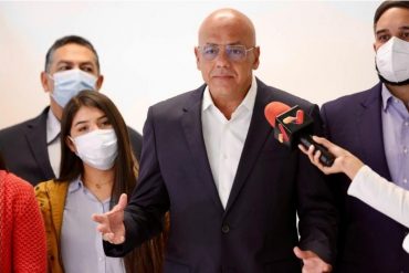 ¡AH, OK! Jorge Rodríguez amenaza con acciones legales a los promotores de la recolección de firmas del revocatorio: “Propuesta temeraria” (+Video)