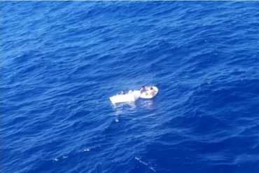 ¡DESESPERANZADOR! Especialista en rescates sugiere que desaparecidos del naufragio pueden estar en las costas de Falcón: «Las posibilidades de vida es de 0,001%»