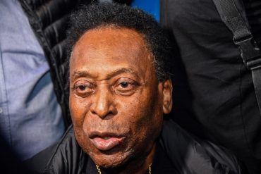 Pelé no responde a la quimioterapia y permanece hospitalizado en Brasil