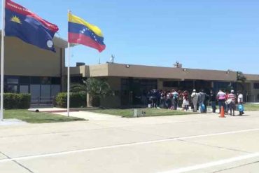 ¡ATENTOS! Repatriados en vuelos de Curazao y Aruba denunciaron que fueron extorsionados al llegar a Venezuela