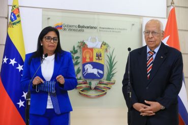 ¡PELIGRO! Delcy Rodríguez ratificó que el régimen producirá el prototipo cubano Abdala, aunque la OMS no lo ha aprobado: “Es extraordinaria” (+Video)