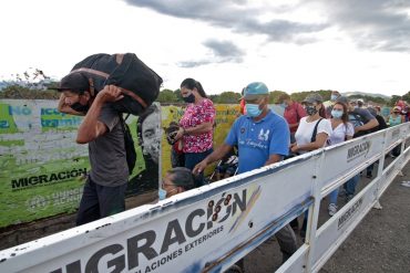 ¡DE INTERÉS! “Sin ninguna perturbación, sin ningún obstáculo”: Freddy Bernal confirmó la reapertura del paso peatonal en la frontera entre Venezuela y Colombia (+Videos)