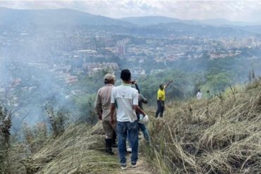 ¡LE MOSTRAMOS! Así fue el incendio en los cables de alta tensión del Centro Ávila que dejó a media ciudad sin luz: usaron un helicóptero para apagar el fuego (+Videos)