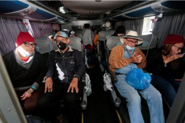 ¡LE CONTAMOS! Casi 100 venezolanos regresaron desde Ecuador con el plan Vuelta a Patria: todos los fueron vacunados y les exigieron una PCR