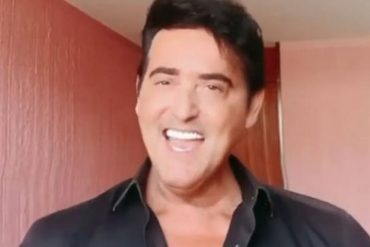 ¡ENTÉRESE! “Tiene la oxigenación comprometida y está entubado”: Carlos Marín, cantante del grupo Il Divo, está en cuidados intensivos en un hospital de Manchester