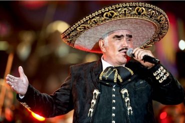 ¡BRAVO! Vicente Fernández gana un Grammy póstumo por «A Mis 80’s»