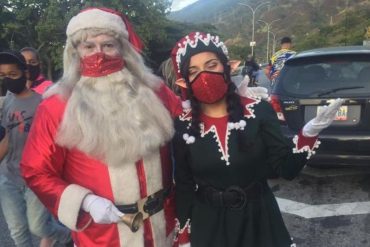 ¡SEPA! El San Nicolás de la Cota Mil dio inicio a la Navidad este #1Dic con tapaboca rojo incluido (+Fotos)