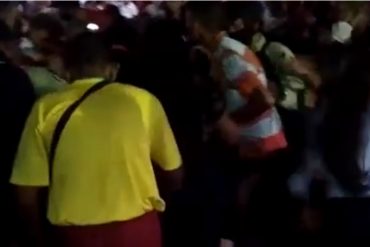 ¡QUÉ FUERTE! Evento de Navidad organizado por la Alcaldía de Roscio en Guárico terminó en saqueo masivo de juguetes