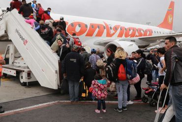 ¡GRAVE! La razón por la que supuestamente suspendieron los vuelos humanitarios desde Curazao hacia Venezuela: más de 280 migrantes están varados