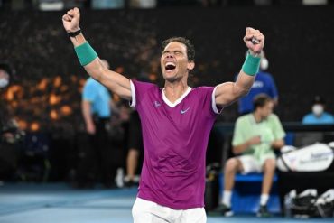 ¡HISTÓRICO! Rafa Nadal se corona en Australia tras una final de infarto y consigue un récord histórico: “Ha sido uno de los momentos más emocionantes de mi carrera”