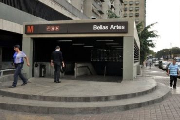 ¡LO ÚLTIMO! Reportan fuerte atraso en el Metro de Caracas por arrollamiento en la estación Bellas Artes este #26Ene