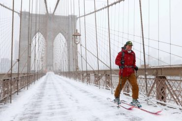 ¡ATENCIÓN! Feroz tormenta de nieve golpea EEUU: 19 millones de personas bajo alerta meteorológica y más de cien mil usuarios sin luz