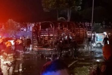 ¡TERRIBLE! Un policía muerto tras ataque con explosivos contra camión de la Policía en Cali