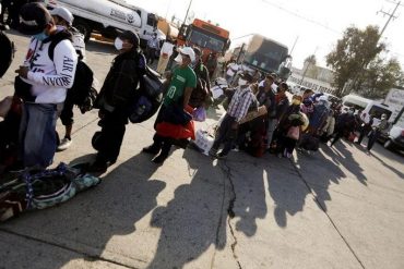 ¡LE CONTAMOS! Cientos de centroamericanos inician primera caravana del año rumbo a EEUU