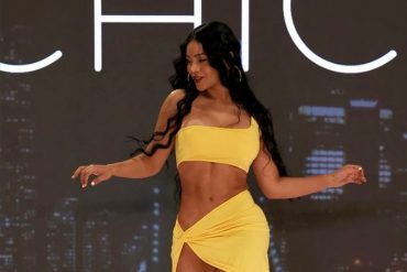 ¡PURO SABOR! Modelo venezolana arrancó aplausos al desfilar en la semana de la moda de Nueva York al ritmo de «La negra tiene tumba’o» de Celia Cruz