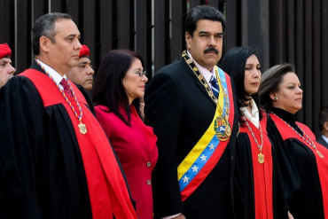 En redes retan a Maduro a ponerle la “braga naranja” a Maikel Moreno tras revelarse que le confiscaron millonaria villa en Italia