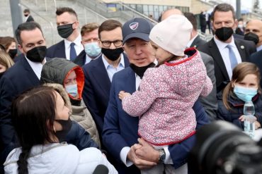 ¡ASÍ LO DIJO! Biden llamó carnicero a Putin tras visitar a refugiados ucranianos en Polonia