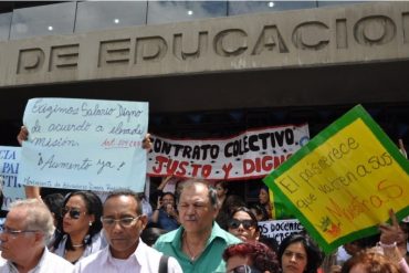 ¡INDIGNADOS! Federación Venezolana de Maestros calificó de “macabra” la tabla salarial del Ministerio de Educación: exige que se respete el contrato colectivo