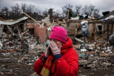 ¡NO SE RESPETA NADA! Otro acto de terror causado por Rusia: presidente de Ucrania denunció bombardeo de una escuela de arte en Mariúpol que servía de refugio